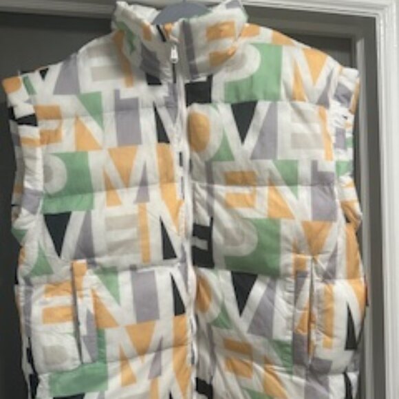 Free People Movement In A Bubble Printed Puffer Vest Blocked Logo Assorted M NWT - Picture 4 of 4